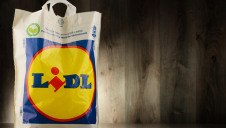 Seven out of the top 10 supermarkets increased their plastic footprint year-on-year